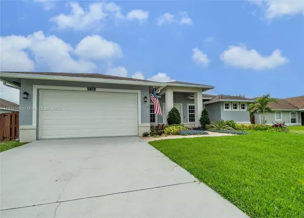 538 SW Kabot Ave, Port St. Lucie, FL 34953