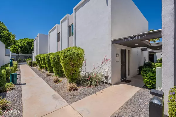 8584 E INDIAN SCHOOL Road #E, Scottsdale, AZ 85251