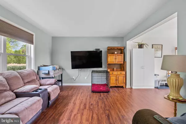 41 E BROOKFIELD DR, Lebanon, PA 17046