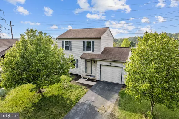 41 E BROOKFIELD DR, Lebanon, PA 17046