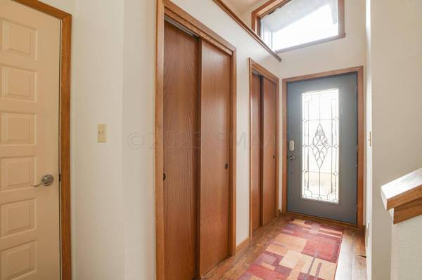 2301 27 Avenue S, Fargo, ND 58103