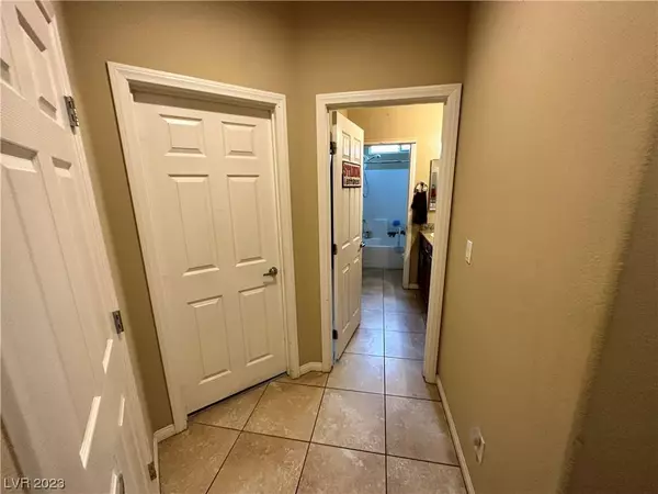 5632 Akula Bay Street, North Las Vegas, NV 89081