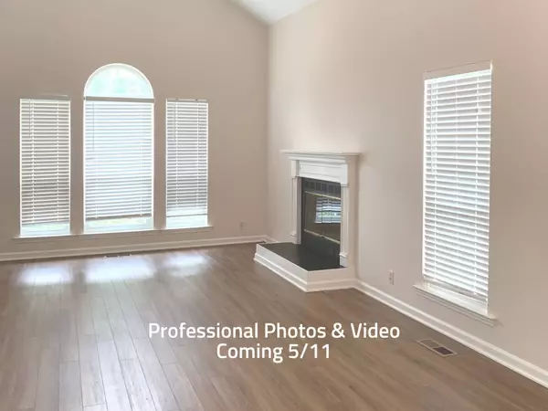 1400 Woodfield Dr, Nashville, TN 37211