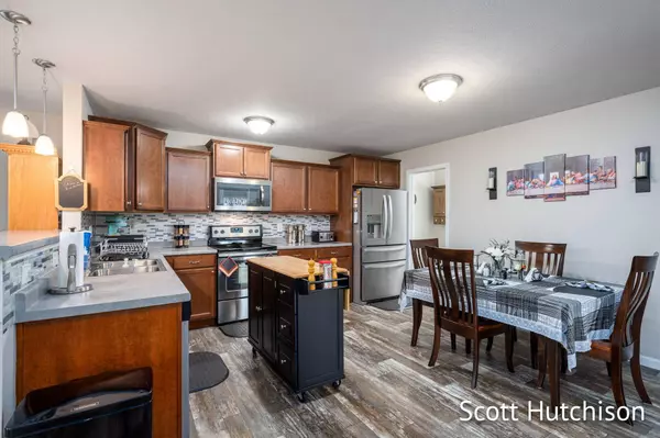 11157 Meadow Wood Circle, Greenville, MI 48838