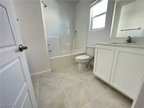 328 Bay Village Place, Henderson, NV 89011