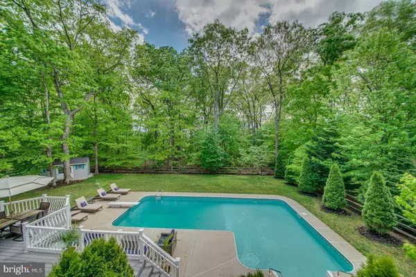 13 HICKORY RIDGE CT, Mullica Hill, NJ 08062