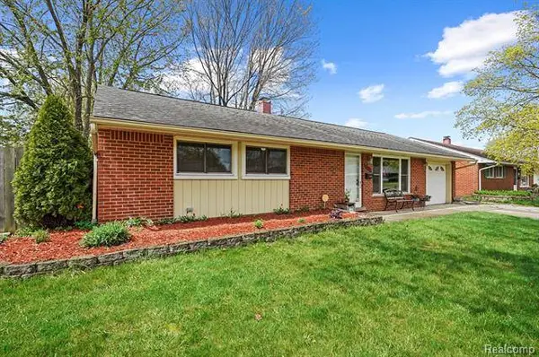 35533 Silvano  Street, Clinton Township, MI 48035