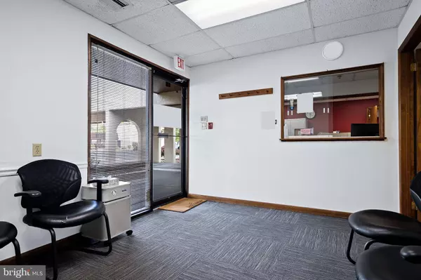 2630 E CHESTNUT AVE #4 & 5, Vineland, NJ 08361