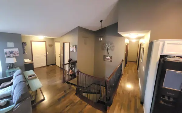 885 Fox CT, Norwood Young America, MN 55397