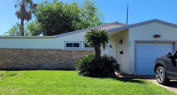 105 Marlin AVE, Galveston, TX 77550