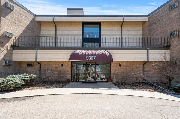 5607 Green Circle DR #223, Minnetonka, MN 55343