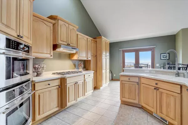 1401 Tierney Dr, Waunakee, WI 53597