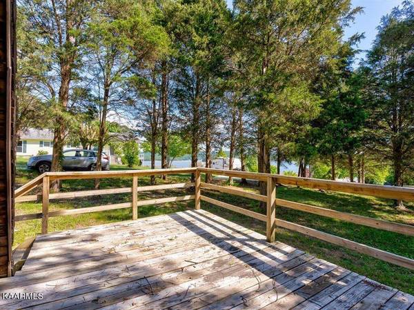 216 Kashinampoo LN, Bean Station, TN 37708