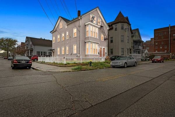 13 Regent Avenue, Providence, RI 02908