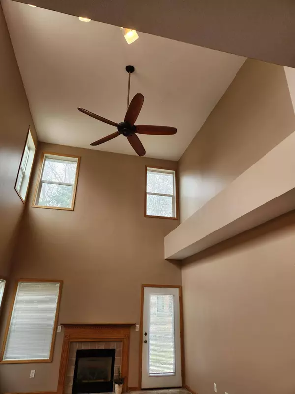 595 Hidden LN, Hastings, MN 55033