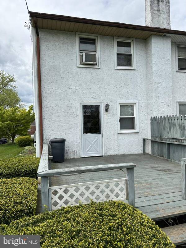 819 W 4TH ST, Lansdale, PA 19446