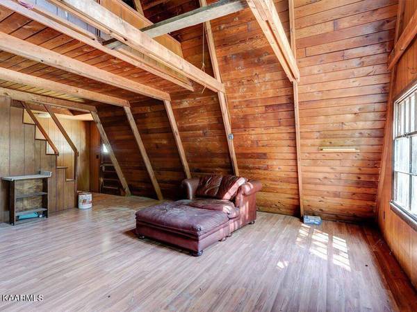 216 Kashinampoo LN, Bean Station, TN 37708