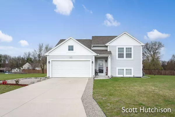 11157 Meadow Wood Circle, Greenville, MI 48838