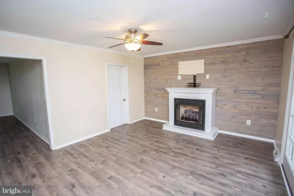 932 GRENVILLE DR, Turnersville, NJ 08012