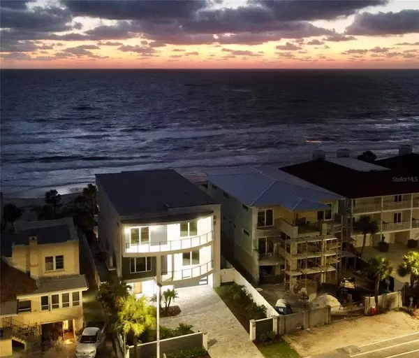 32 GULF BLVD, Indian Rocks Beach, FL 33785