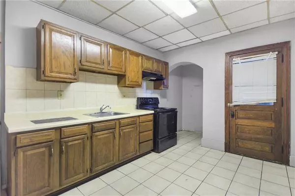 605 1/2 North 9Th Street, Allentown City, PA 18102