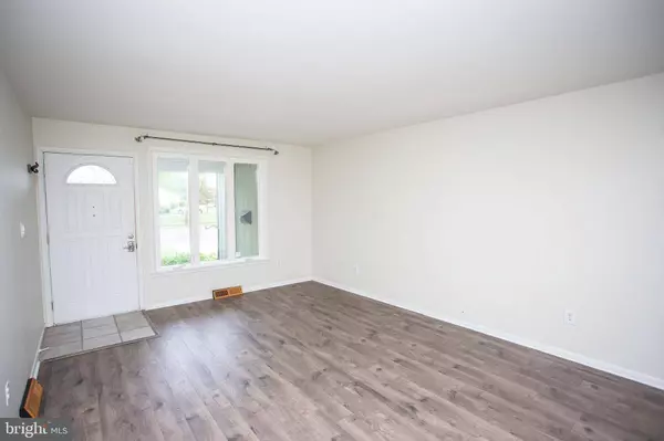 932 GRENVILLE DR, Turnersville, NJ 08012