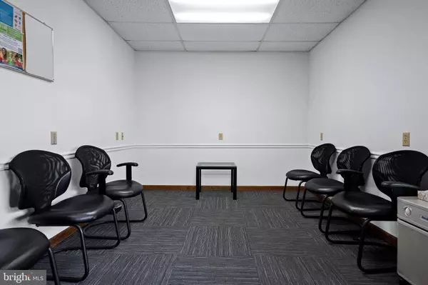 2630 E CHESTNUT AVE #4 & 5, Vineland, NJ 08361