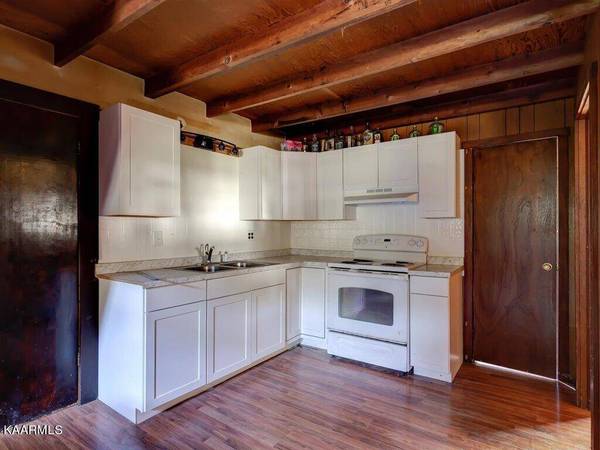 216 Kashinampoo LN, Bean Station, TN 37708