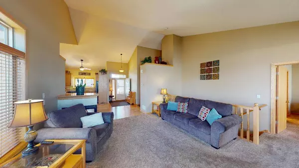 14469 Hummingbird CT NW, Andover, MN 55304