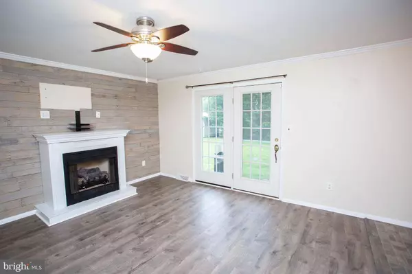 932 GRENVILLE DR, Turnersville, NJ 08012