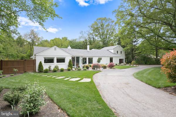 96 WESTBROOK DR, Moorestown, NJ 08057