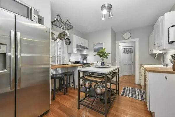 52 Hanson Street #1, Somerville, MA 02143