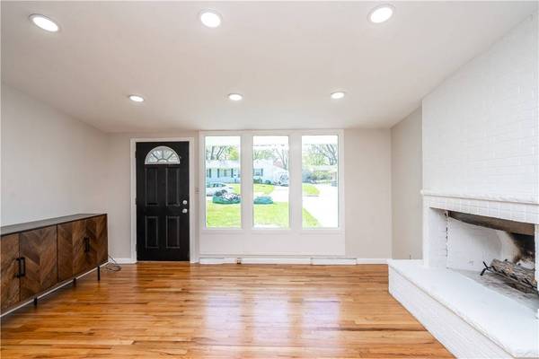 3903 43rd Street, Des Moines, IA 50310