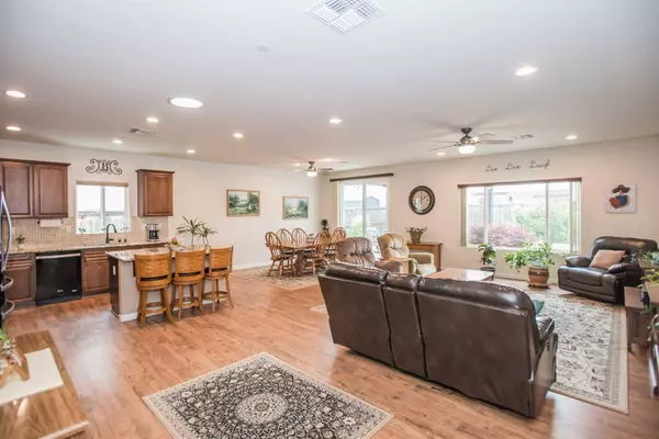 10055 Stiller CT, Elk Grove, CA 95757