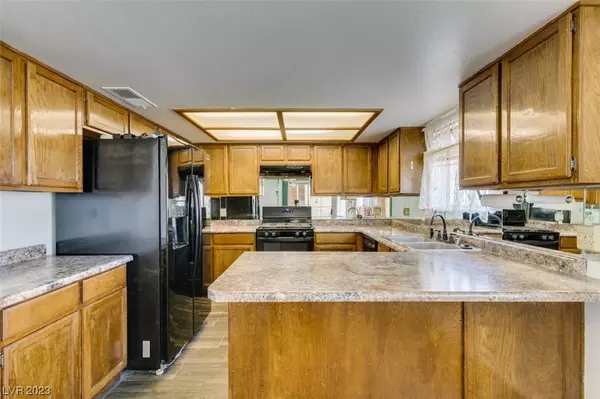 1811 Weatherford Way, Las Vegas, NV 89156