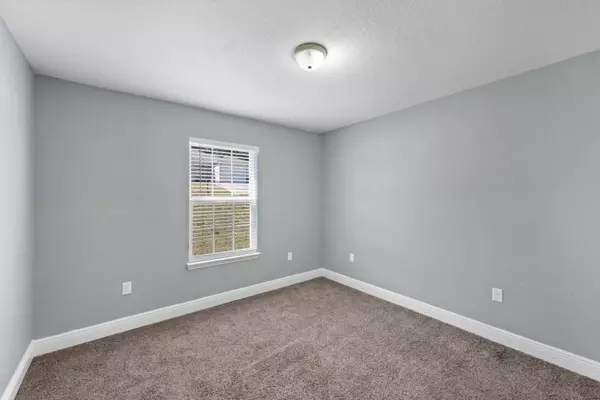 321 Apple Drive, Crestview, FL 32536