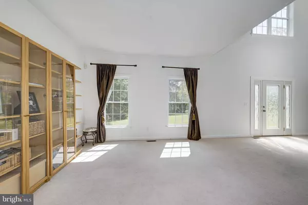 775 WHITEHALL RD, Williamstown, NJ 08094