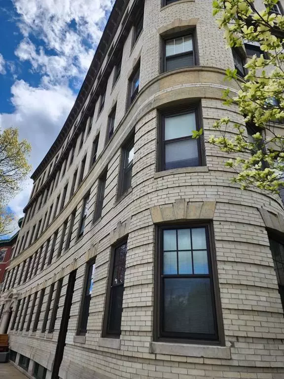 5 Braemore Rd #5, Boston, MA 02135