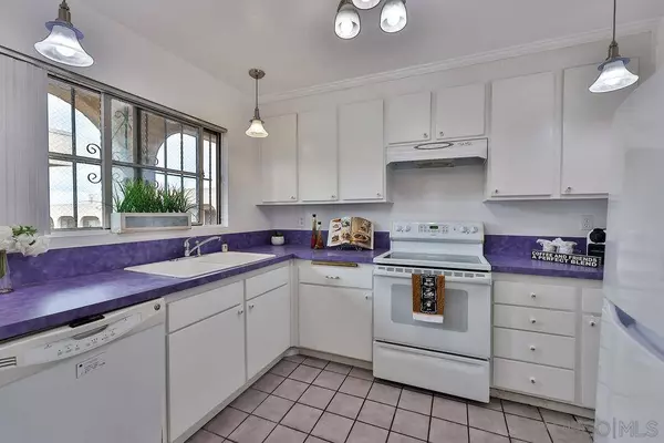 2510 Clairemont Dr #304, San Diego, CA 92117