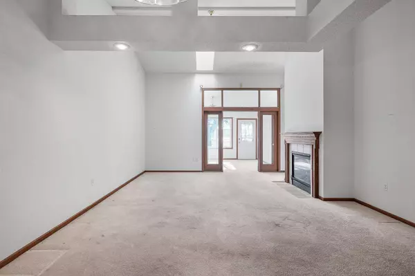 14902 Bittersweet CT, Rosemount, MN 55068