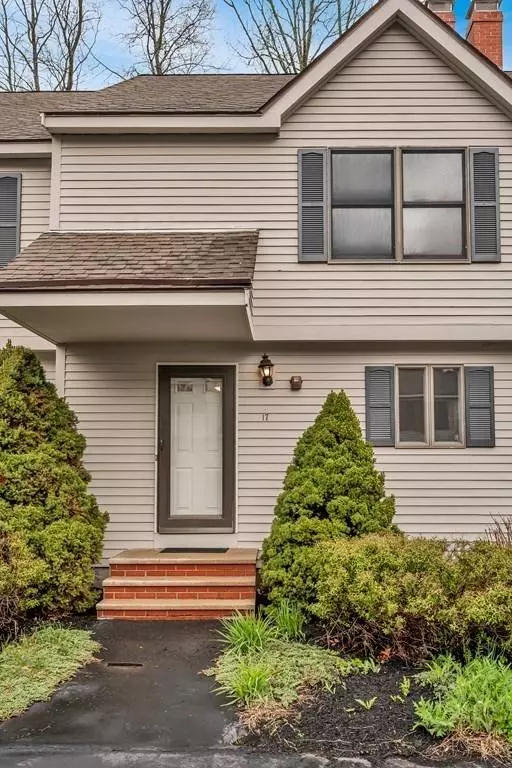 17 Carriage Ct #17, Merrimac, MA 01860