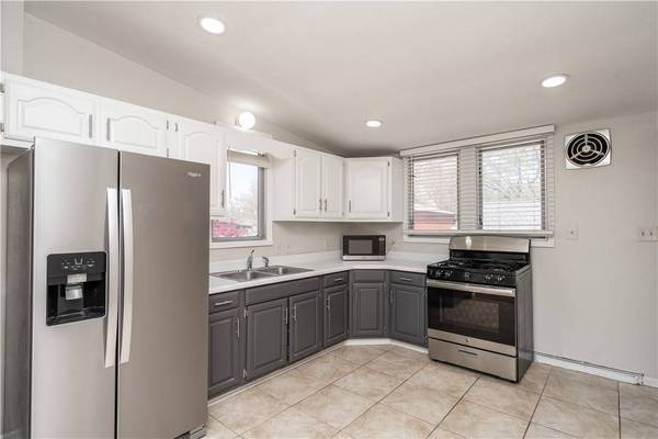 3903 43rd Street, Des Moines, IA 50310