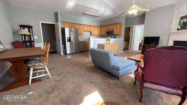 555 Camry CIR, Dallas, GA 30157