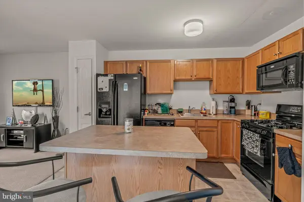 1017 MOORE RD, West Deptford, NJ 08086