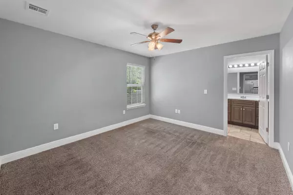 321 Apple Drive, Crestview, FL 32536