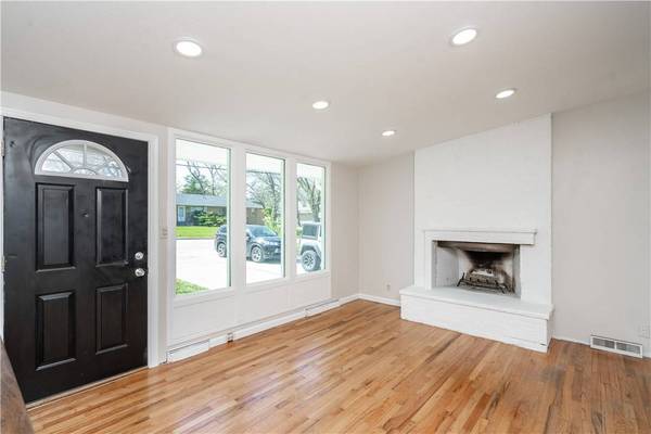 3903 43rd Street, Des Moines, IA 50310