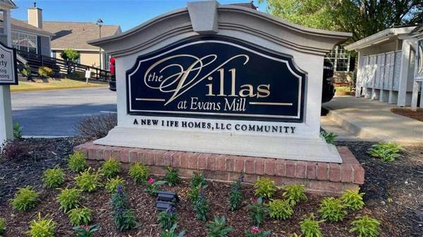 555 Camry CIR, Dallas, GA 30157