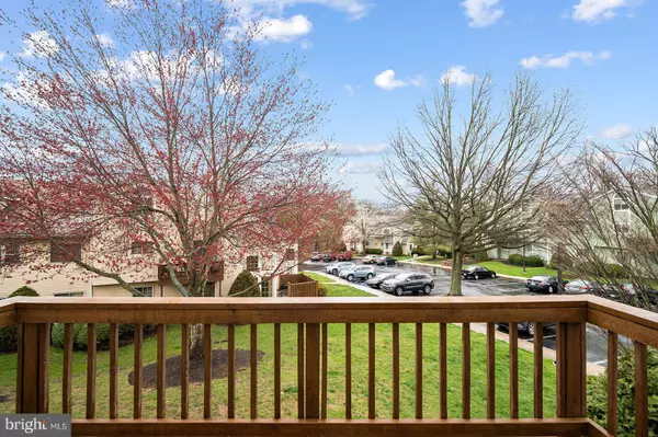 420 BROWN BRIAR CIR, Horsham, PA 19044