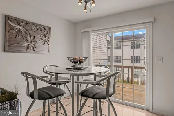 1017 MOORE RD, West Deptford, NJ 08086