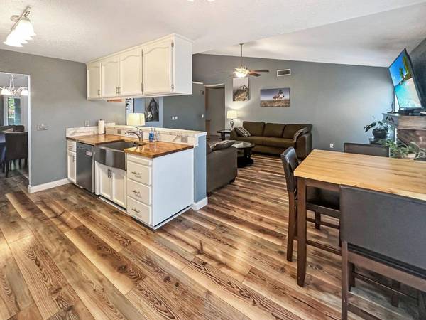 3264 Sunset TER, Auburn, CA 95602